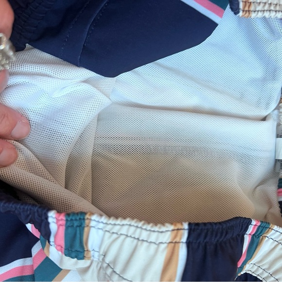 Vineyard Vines Men’s Stripped Chappy Swim Trunks Sz XS 🕶️ - Picture 4 of 7